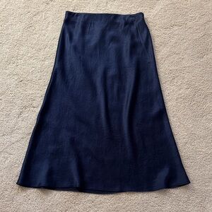 Aritzia Babaton  Navy midi slip Skirt Sz 4